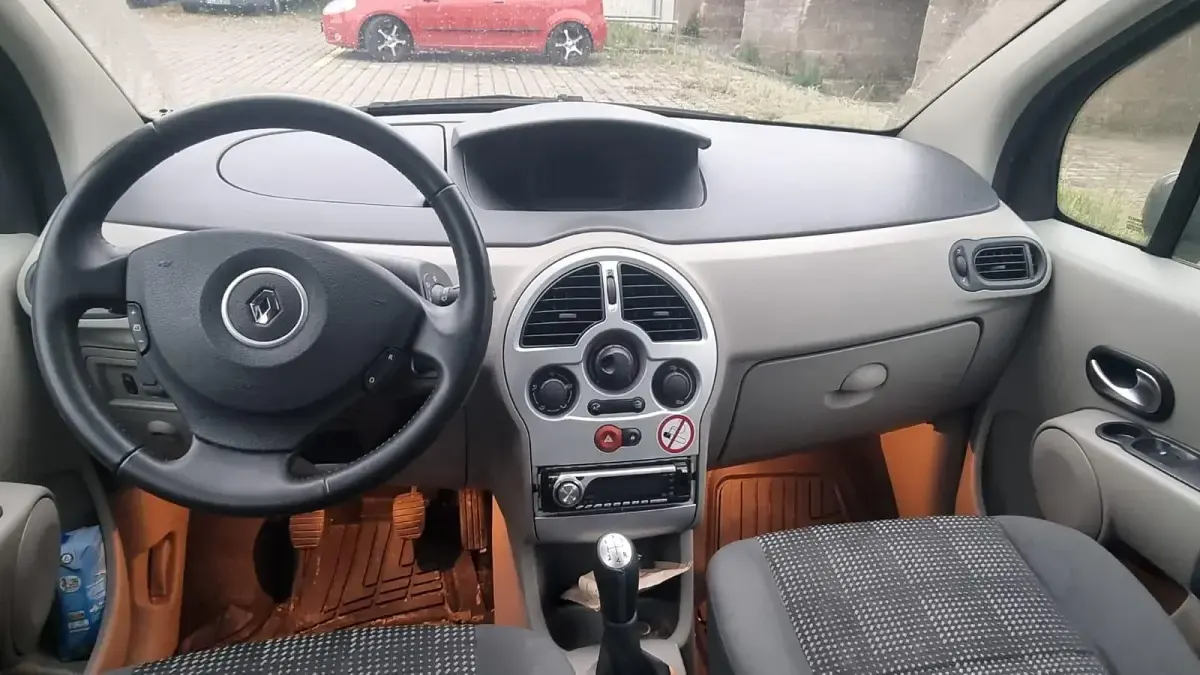 Gebraucht Renault Modus 75 PS (55 kW) 2005 Schwarz Van / Kleinbus