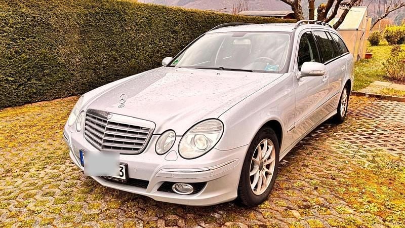 Gebraucht Mercedes E200 184 PS (135 kW) 2008 Silber Kombi