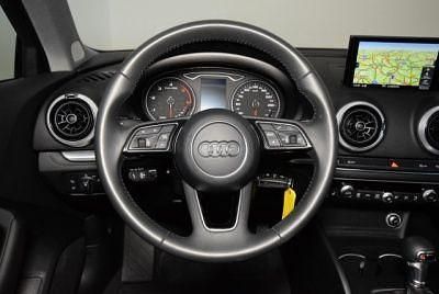 Gebraucht Audi A3 Sport 116 PS (85 kW) 2017 Blau metallic Limousine