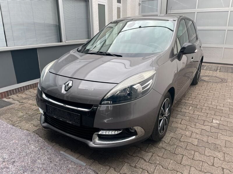 Grau Gebraucht 2012 Renault Scénic III Bose Edition Van / Kleinbus | 4.995 € (Guter Preis) - Bild 1/4