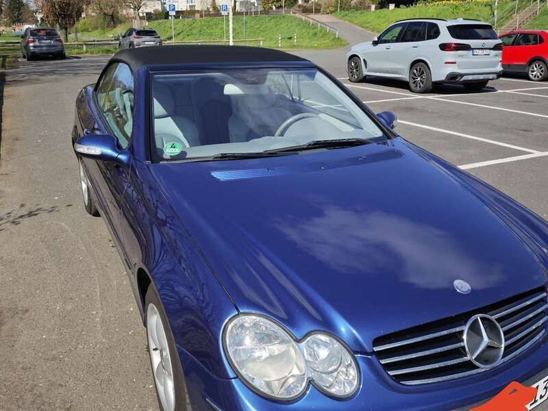Blau Gebraucht 2004 Mercedes CLK200 Cabrio | 7.000 € (Fairer Preis) - Bild 1/3