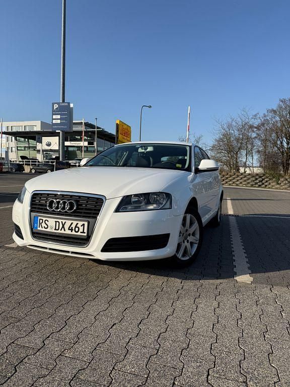 Gebraucht Audi A3 Ambiente 125 PS (91 kW) 2009 Weiß Kleinwagen