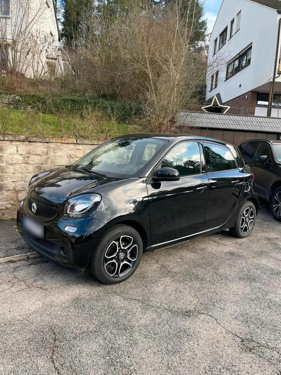 Gebraucht Smart ForFour Electric Drive 60 kW (82 PS) 2018 Schwarz Limousine