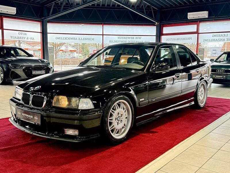 Gebraucht BMW M3 Performance 321 PS (236 kW) 1997 Cosmosschwarz metallic Limousine