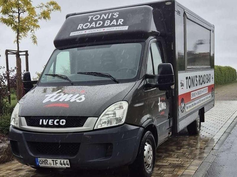 Gebraucht Iveco Daily 106 PS (77 kW) 2011 Grau Van