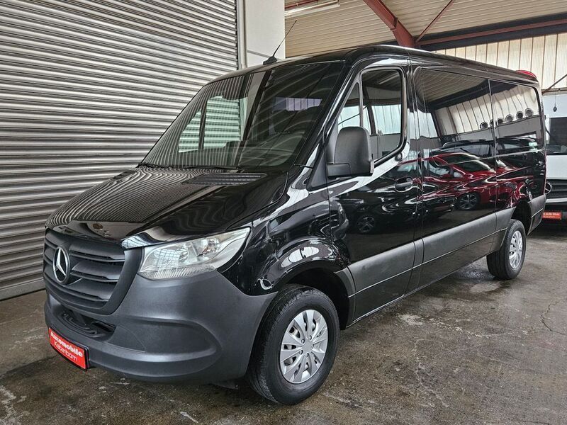 Schwarz Gebraucht 2019 Mercedes Sprinter Van | 28.560 € (Teuer) - Bild 1/4