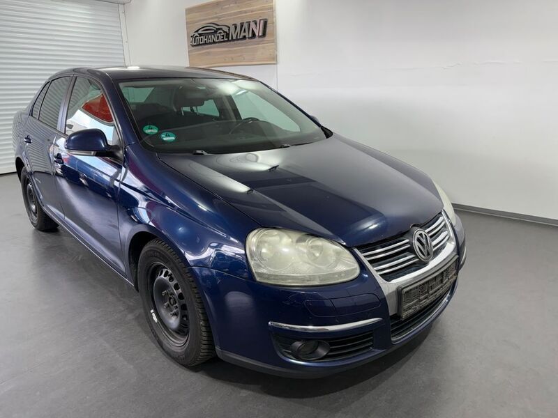 Blau Gebraucht 2008 VW Jetta United Limousine | 1.890 € (Etwas zu teuer) - Bild 1/4