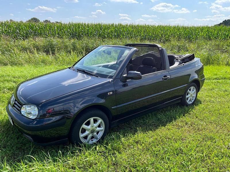 Schwarz Gebraucht 1998 VW Golf Cabriolet Trendline Cabrio | 2.500 € (Fairer Preis) - Bild 1/4