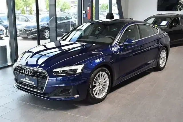 Gebraucht Audi A5 Sportback Ambiente 204 PS (150 kW) 2023 Blau Kleinwagen