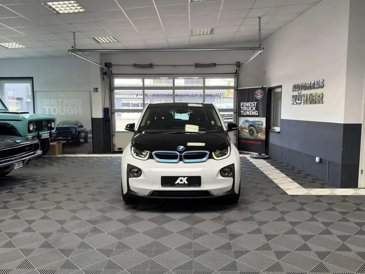 Gebraucht BMW i3 Comfort Edition 170 PS (125 kW) 2016 Weiß Kleinwagen