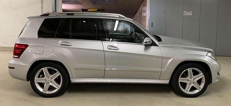 Silber Gebraucht 2012 Mercedes GLK350 SUV | 18.500 € (Etwas zu teuer) - Bild 1/4