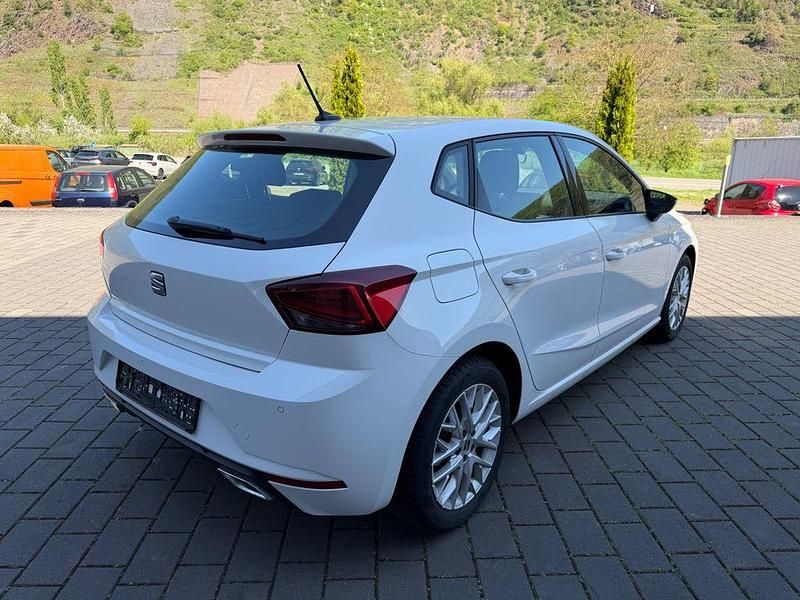 Gebraucht Seat Ibiza CONNECT 110 PS (80 kW) 2024 Weiß Kleinwagen