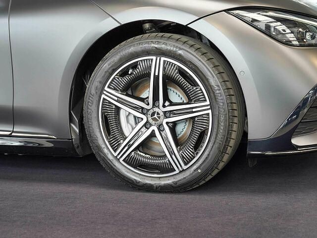 Gebraucht Mercedes EQE350 AMG line 214 kW (292 PS) 2023 Grau Limousine