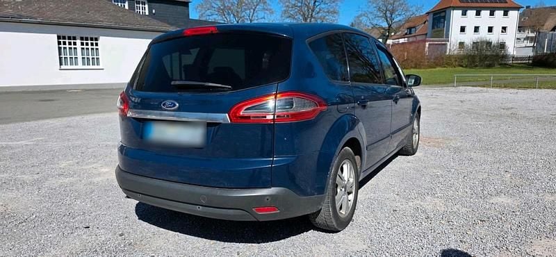 Gebraucht Ford S-MAX S 140 PS (102 kW) 2014 Blau Van / Kleinbus