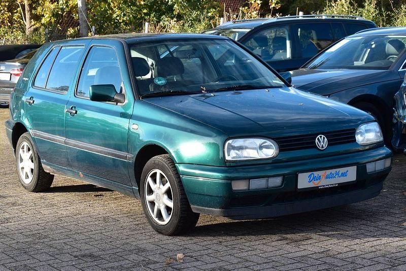 Gebraucht VW Golf III 75 PS (55 kW) 1996 Grün Limousine