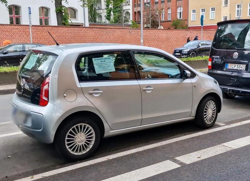 Silber Gebraucht 2014 VW up! high up! Kleinwagen | 9.599 € (Fairer Preis) - Bild 1/4