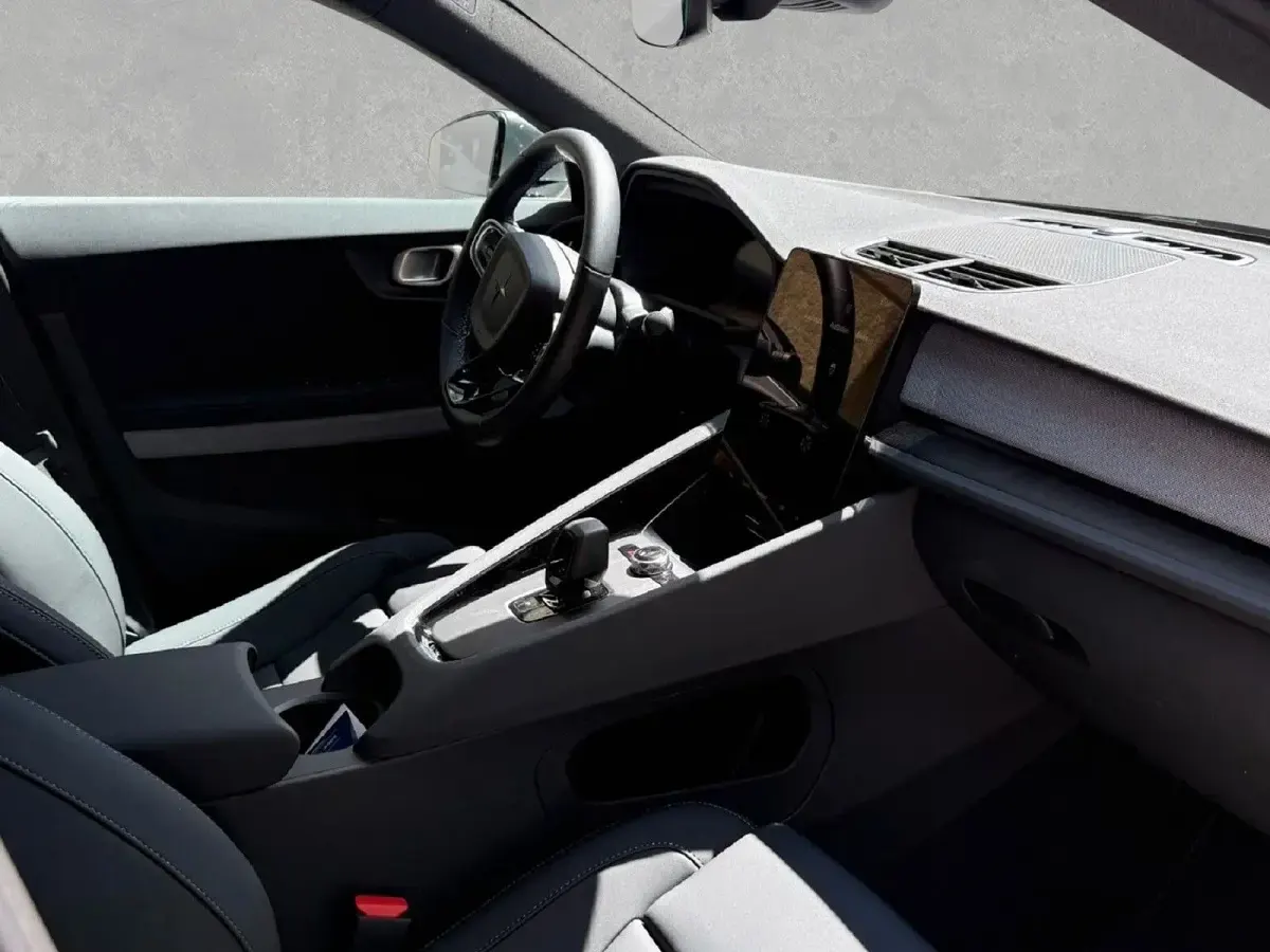 Gebraucht Polestar 2 Pilot 309 kW (421 PS) 2026 Vapour grey Kleinwagen