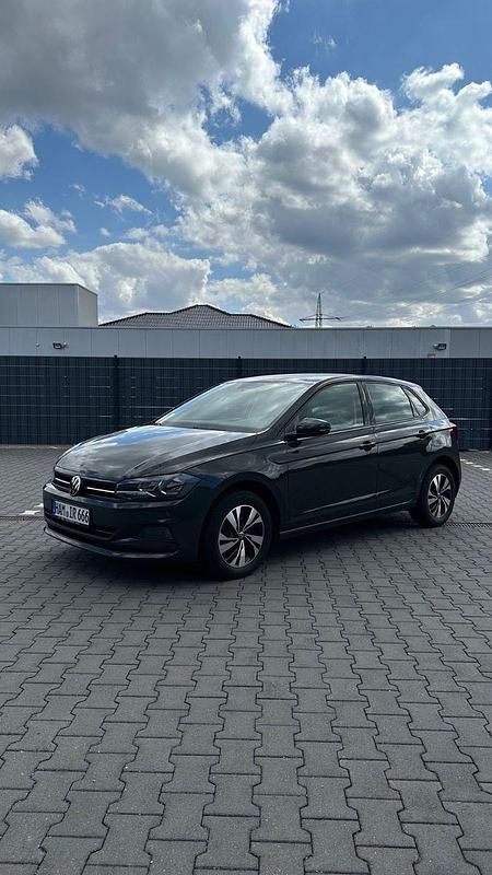 Grau Gebraucht 2020 VW Polo Kleinwagen | 12.299 € (Guter Preis) - Bild 1/4