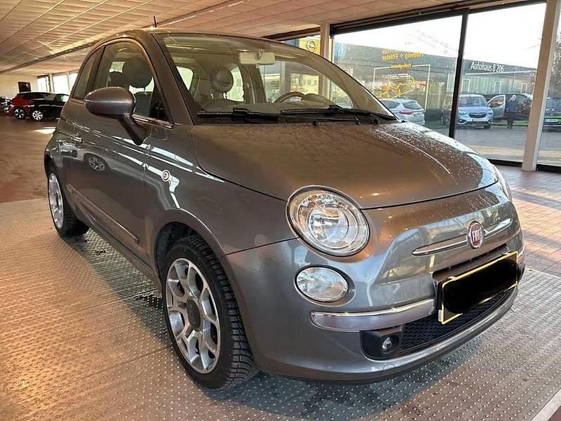 Grau Gebraucht 2015 Fiat 500 Lounge Kleinwagen | 5.980 € (Guter Preis) - Bild 1/4