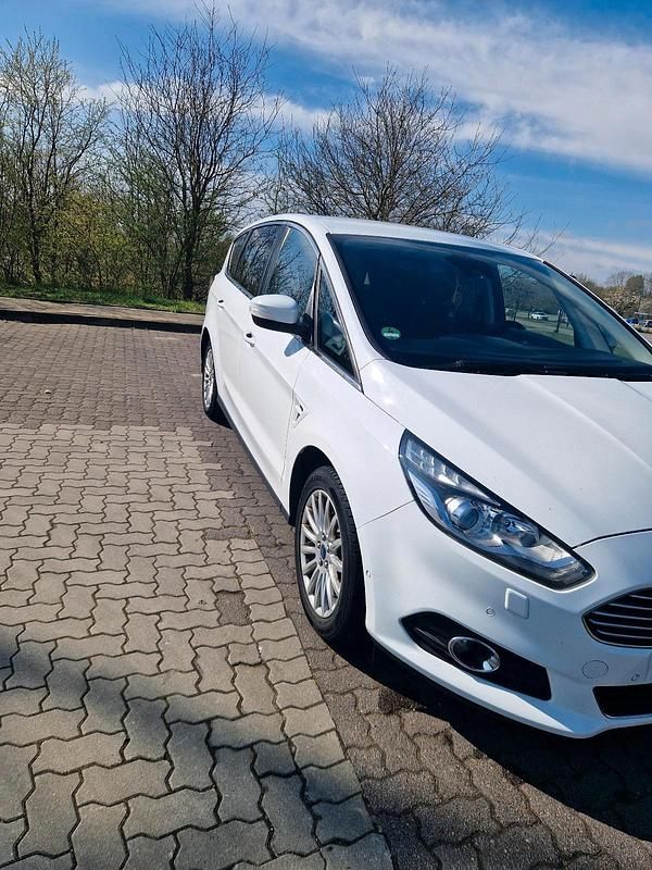 Gebraucht Ford S-MAX S 180 PS (132 kW) 2018 Weiß Van / Kleinbus