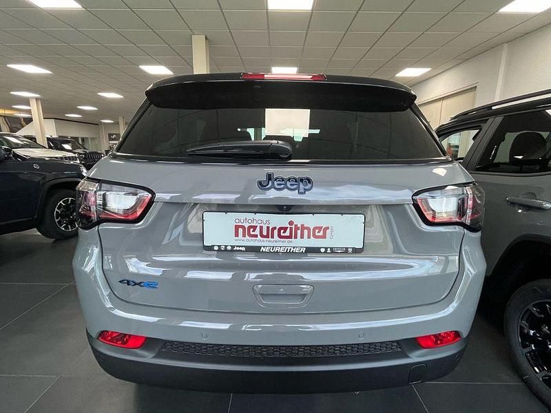 Gebraucht Jeep Compass 241 PS (177 kW) 2023 Grau SUV