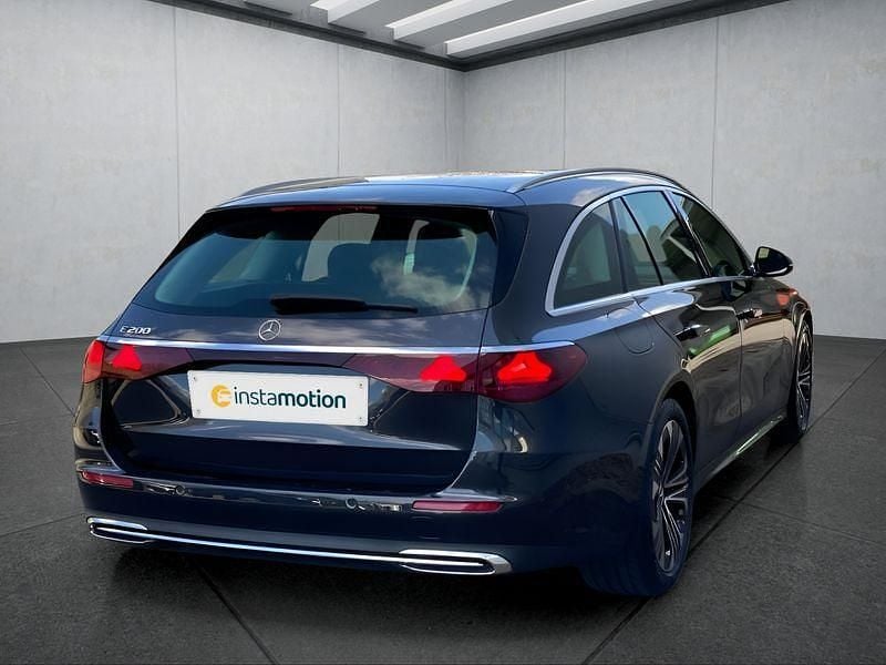 Gebraucht Mercedes E200 204 PS (150 kW) 2023 Grau Kombi