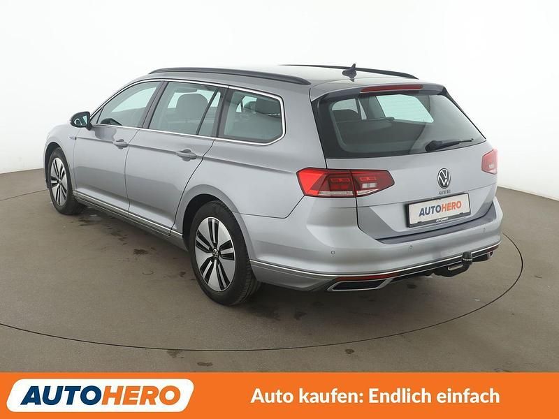 Gebraucht VW Passat GTE 218 PS (160 kW) 2021 Grau Kombi