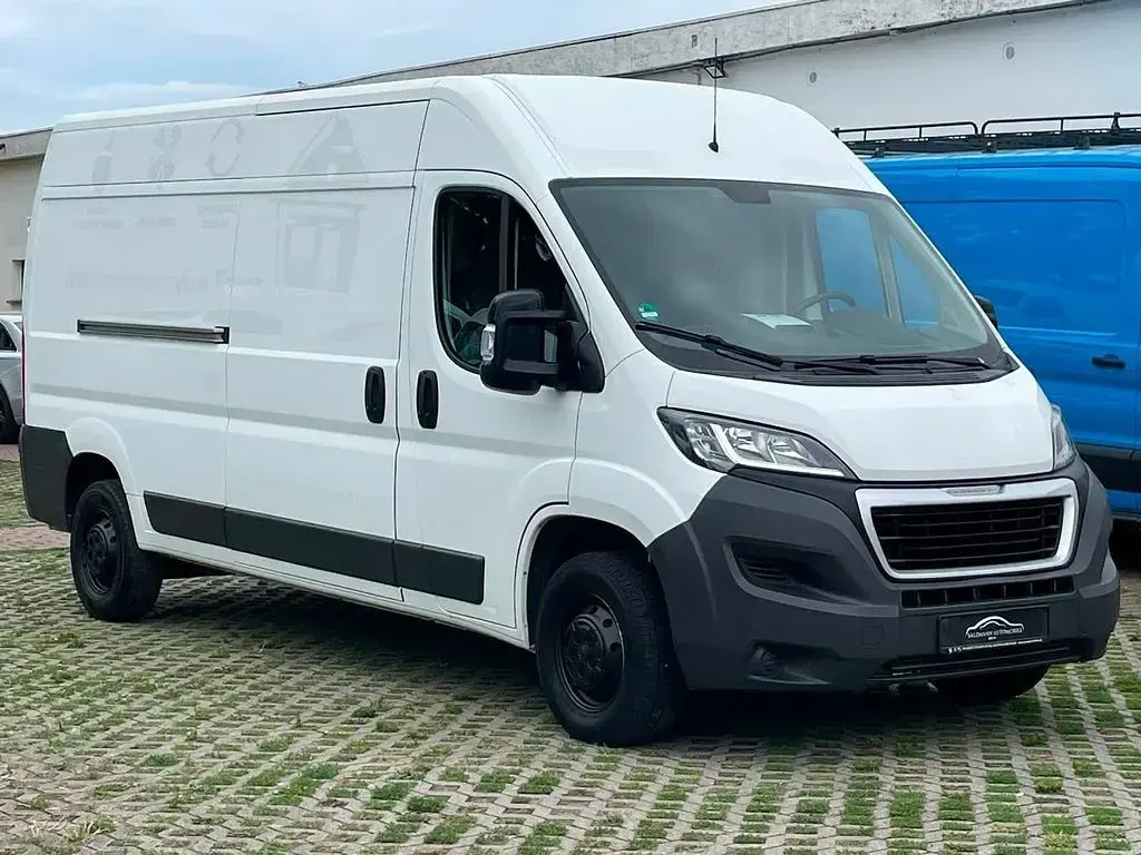 Gebraucht Peugeot Boxer 131 PS (96 kW) 2015 Weiß Van