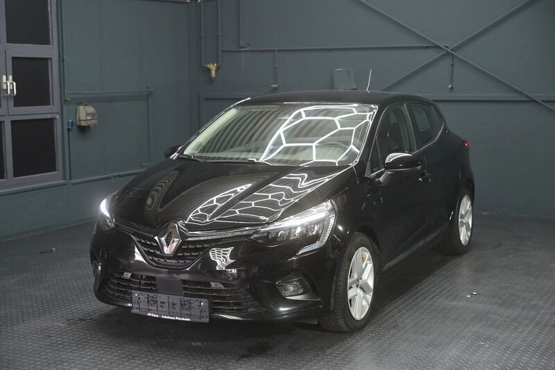 Schwarz Gebraucht 2022 Renault Clio V Business Kleinwagen | 12.950 € (Guter Preis) - Bild 1/4