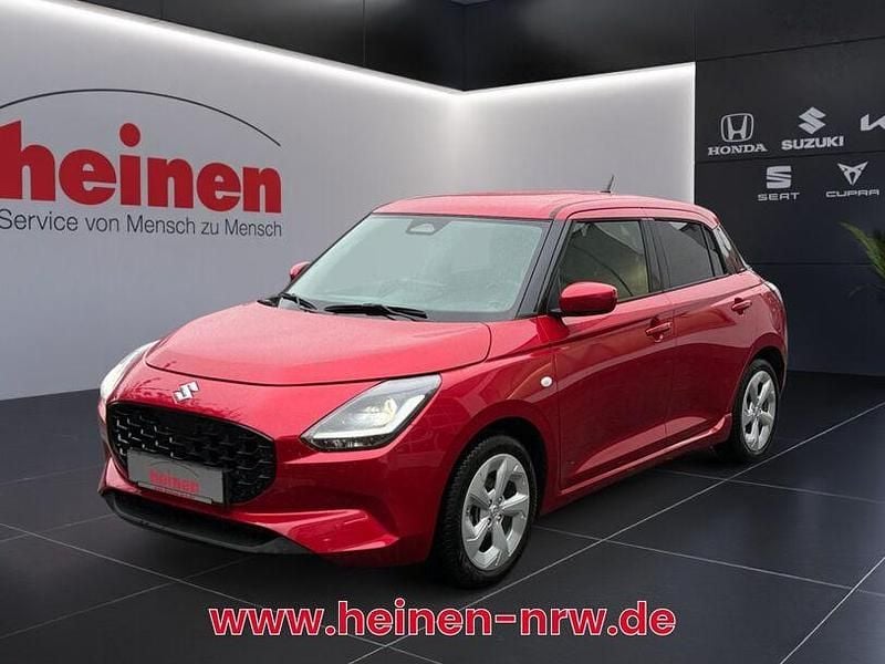 Gebraucht Suzuki Swift Comfort 83 PS (61 kW) 2025 Rot Kleinwagen