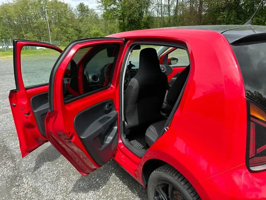 Gebraucht VW up! move up! 60 PS (44 kW) 2019 Rot Kleinwagen