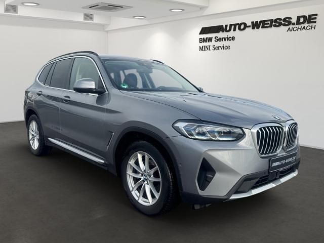 Gebraucht BMW X3 Performance 190 PS (139 kW) 2023 Skyscraper grau metallic (grau) SUV