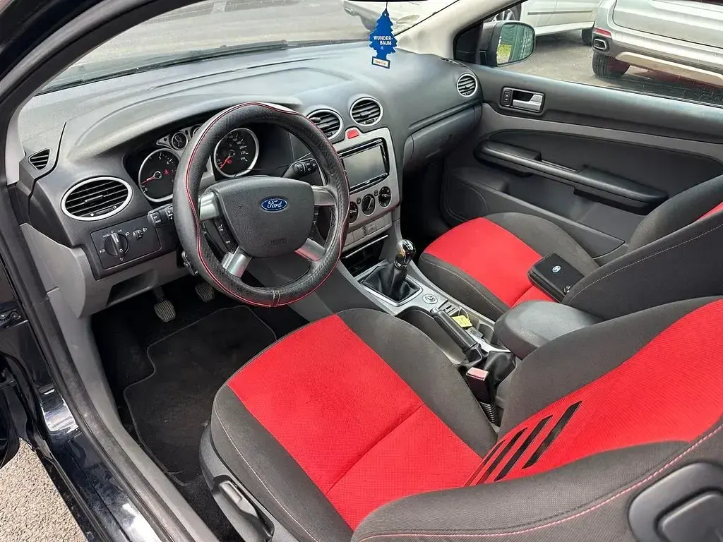 Gebraucht Ford Focus Sport 116 PS (85 kW) 2008 Schwarz Limousine