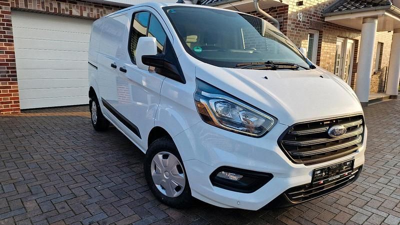 Gebraucht Ford Transit Custom 107 PS (78 kW) 2020 Weiß Pickup