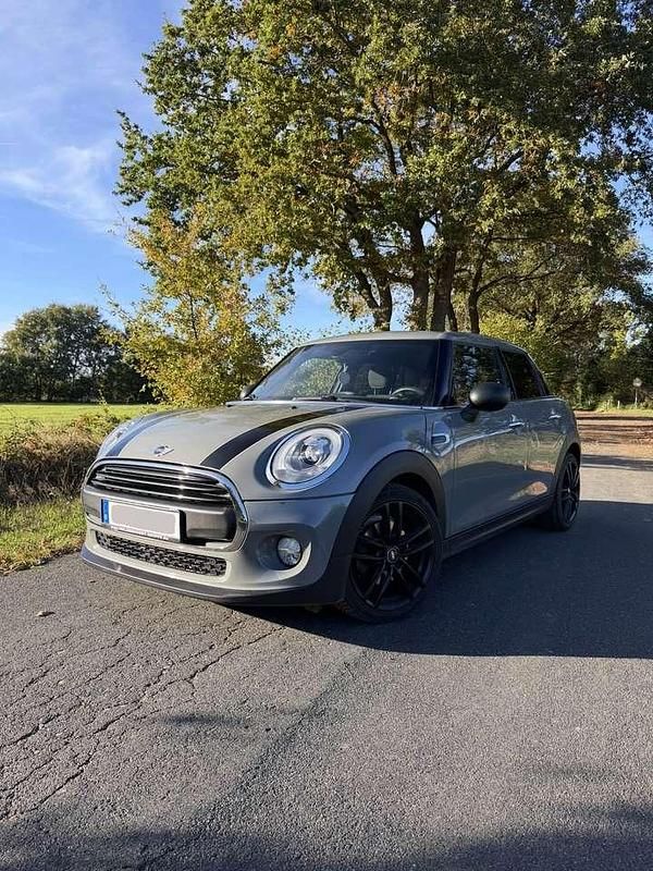 Grau Gebraucht 2017 Mini John Cooper Works Kleinwagen | 14.400 € (Fairer Preis) - Bild 1/4