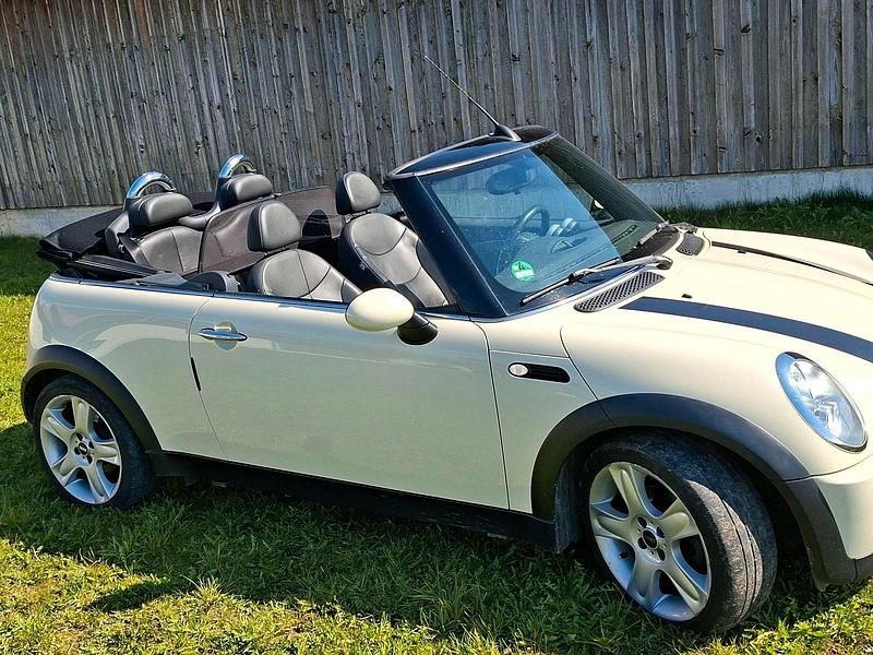 Second-hand Mini Cooper Cabriolet 116 CP (85 kW) 2006 Alb Cabrio