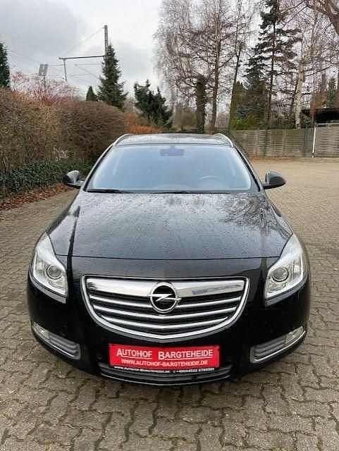Gebraucht Opel Insignia Innovation 140 PS (102 kW) 2011 Schwarz Kombi
