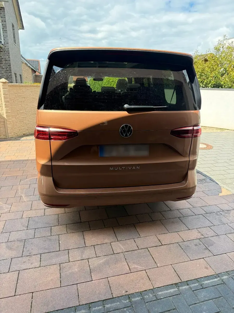 Gebraucht VW Multivan 150 PS (110 kW) 2024 Andere farben Van / Kleinbus