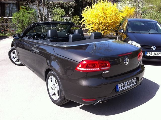 Gebraucht VW Eos 122 PS (89 kW) 2011 Braun metallic Cabrio