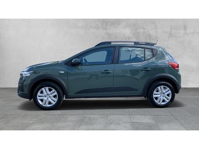 Gebraucht Dacia Sandero Expression 101 PS (74 kW) 2024 Safarigrüngrau metallic Kleinwagen
