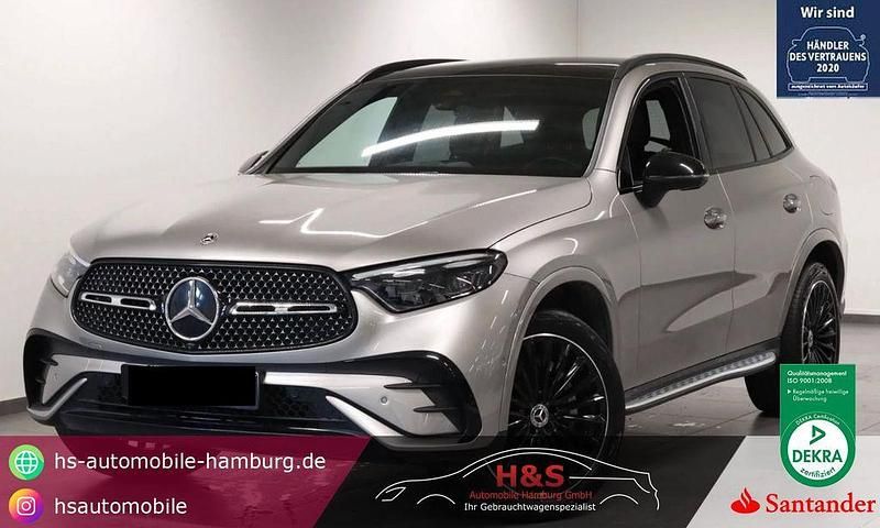 Mojavesilber lack Gebraucht 2024 Mercedes GLC300e AMG line SUV | 62.900 € (Fairer Preis) - Bild 1/4