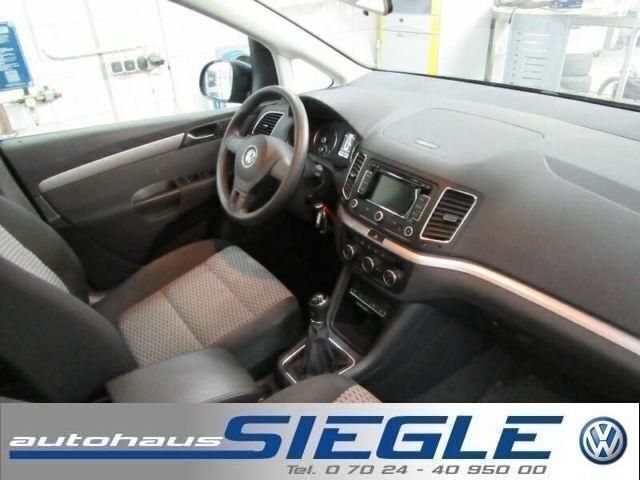 Gebraucht VW Sharan 116 PS (85 kW) 2013 Blau metallic Van / Kleinbus