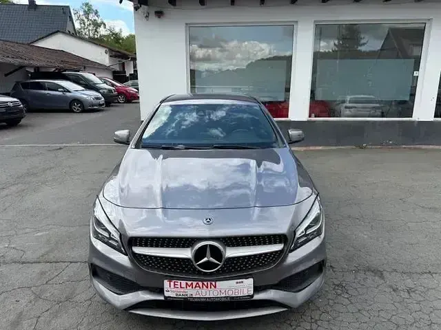 Gebraucht Mercedes CLA200 163 PS (119 kW) 2018 Grau Coupé