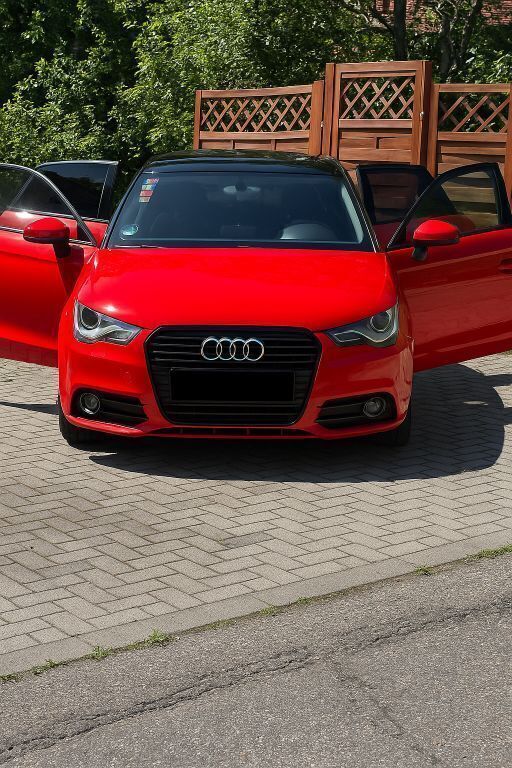 Rot Gebraucht 2013 Audi A1 Ambition Kleinwagen | 8.500 € (Guter Preis) - Bild 1/4