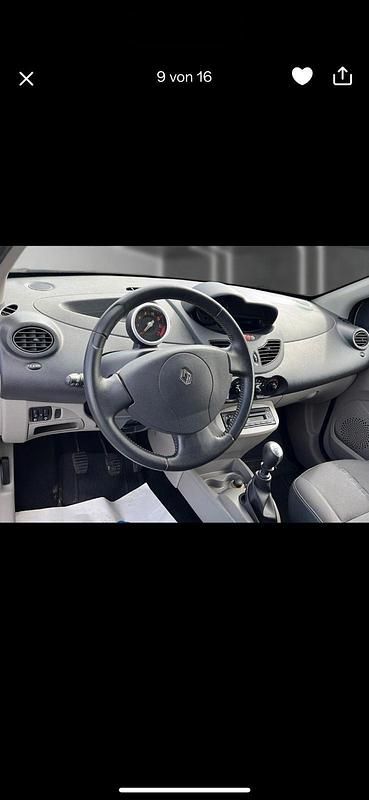 Gebraucht Renault Twingo Night&Day 75 PS (55 kW) 2010 Weiß Kleinwagen