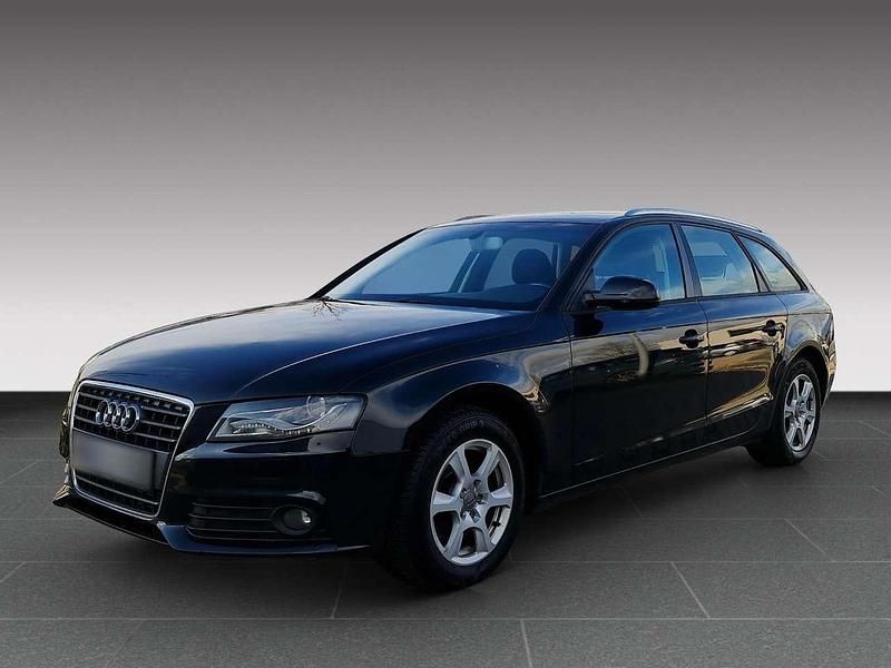 Gebraucht Audi A4 Attraction 143 PS (105 kW) 2011 Phantomschwarz perleffekt Kombi