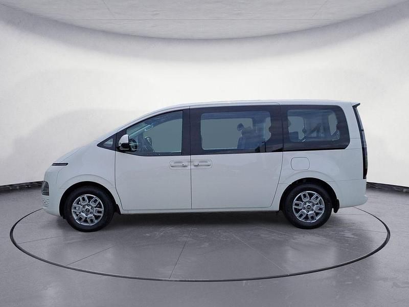 Gebraucht Hyundai Staria Trend 252 PS (185 kW) 2025 Creamy white Van / Kleinbus