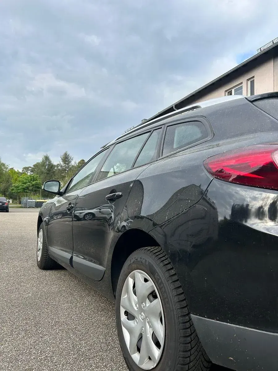 Gebraucht Renault Mégane GrandTour Initiale Paris 110 PS (80 kW) 2014 Schwarz Kombi