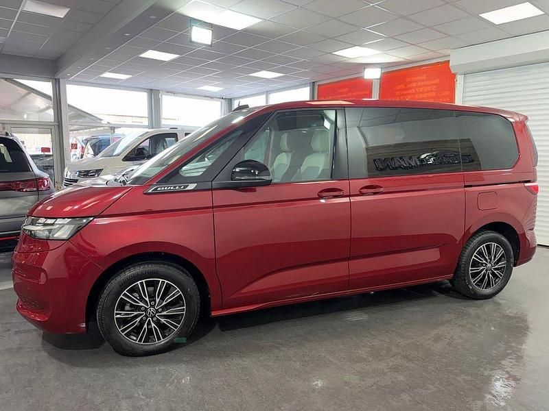 Usata VW Multivan Basis 150 CV (110 kW) 2024 Rosso Monovolume
