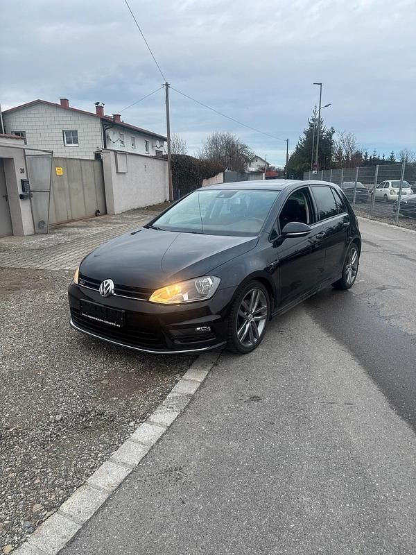 Gebraucht VW Golf VII R-line 150 PS (110 kW) 2015 Schwarz Limousine
